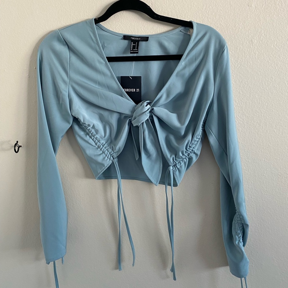 long sleeve crop top